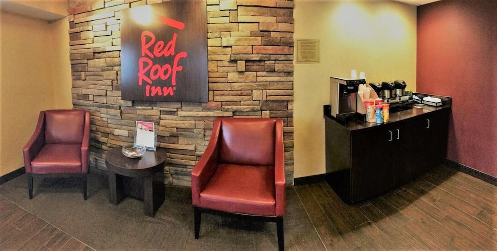 Red Roof Airport Motel 2*